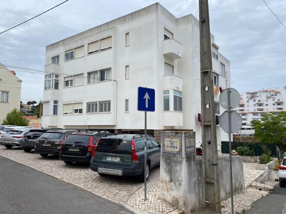 Estoril 2 Bedrooms By The Beach Exterior photo